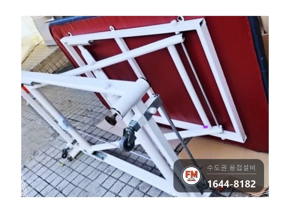 병원 스테인리스 의료용 침대 프레임 접합부 크랙 깊이 파내 알곤 보수 시공 사진 14