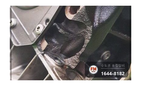 수입차 주물엔진 볼트 연결부 두 동강 예열 용접 연마 시공 사진 6