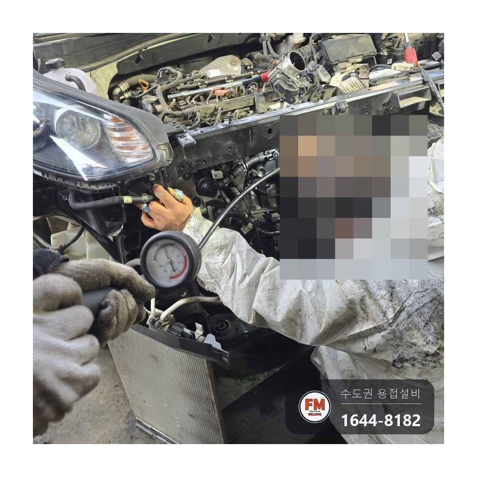 스포티지 디젤 주철 엔진블럭 냉각수 부속 포트 옆 실금 차량 탑재 상태 알곤 보수 시공 사진 11