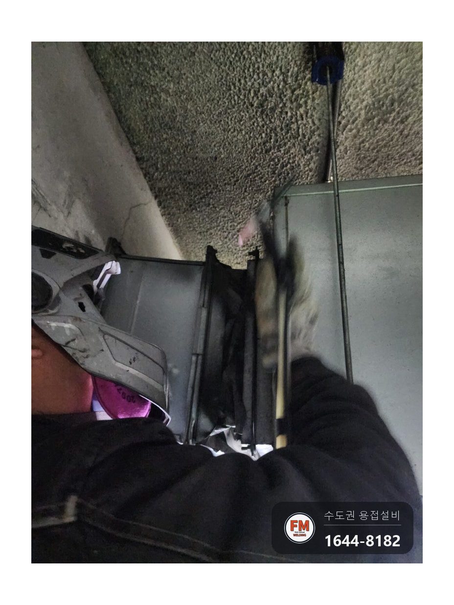 지하주차장 배기덕트 볼트 파단 아연 연마 알곤 보수 시공 사진 10