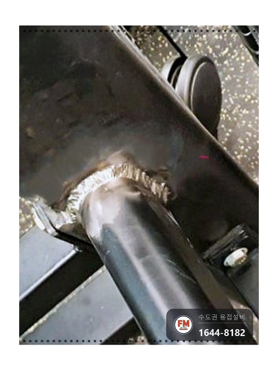 헬스장 운동기구 파손부 보수 시공 후