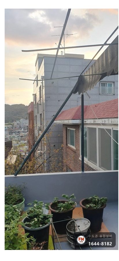 옥상 지붕 흔들림 기둥 보강 벽 앵커 베이스판 아연도금관 용접