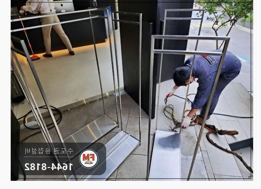 옷가게 드레스 행거 프레임 접합부 탈락 직각 알곤 보강