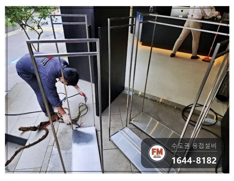 옷가게 드레스 행거 프레임 접합부 탈락 직각 알곤 보강