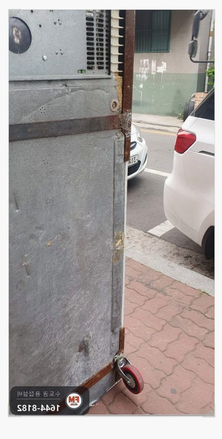 냉동 운반카트 바퀴 용접부 녹 파손 카트 보수