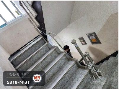 스텐난간용접 에폭시 퍼티 제거 벽부형 앵커 비드 수리 보수